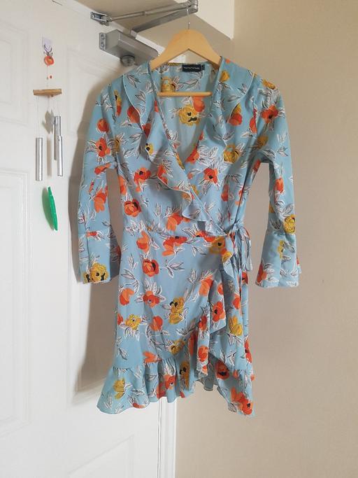  — Pretty Little Thing Women's Light Blue Floral