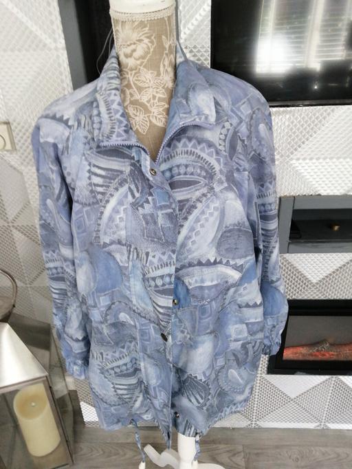  — ladies coat size *S*