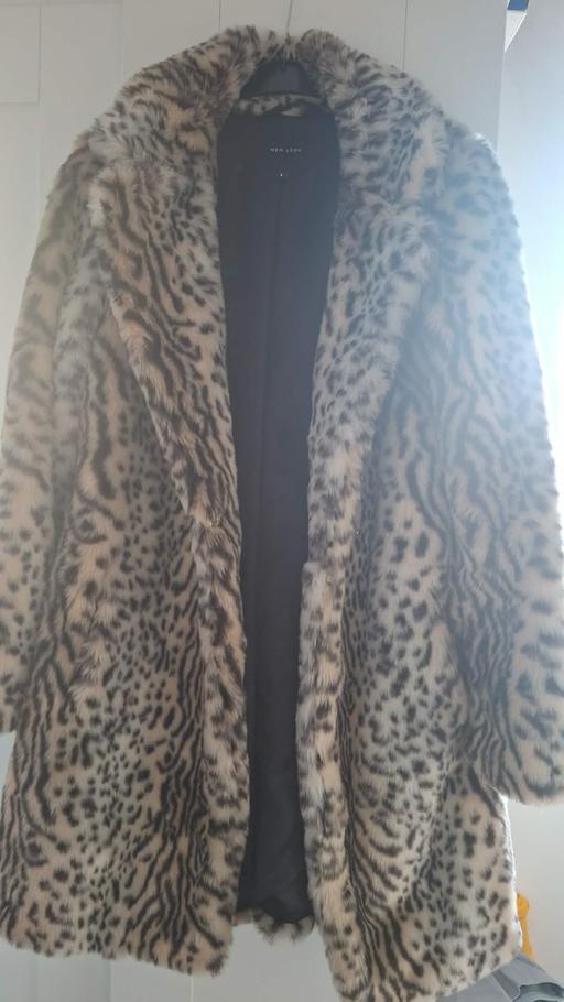  — new look size 6 coat