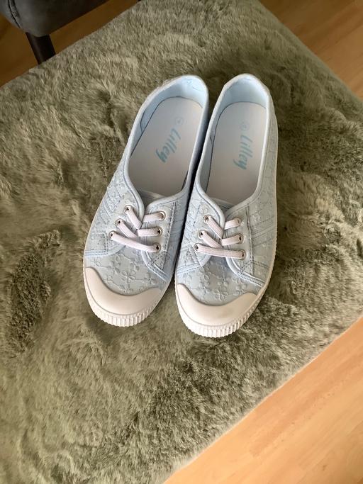  — New shoes trainer