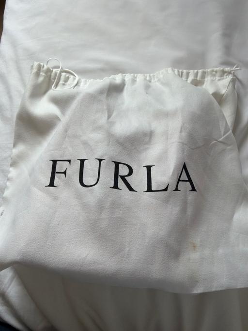  — Women bag