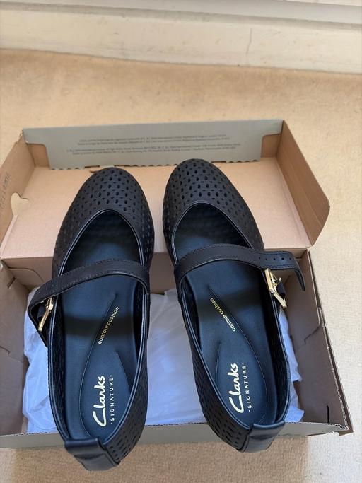  — Women Shoes