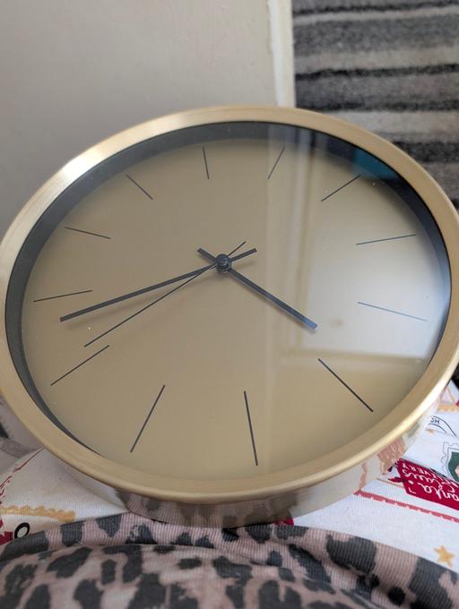 — wall clock