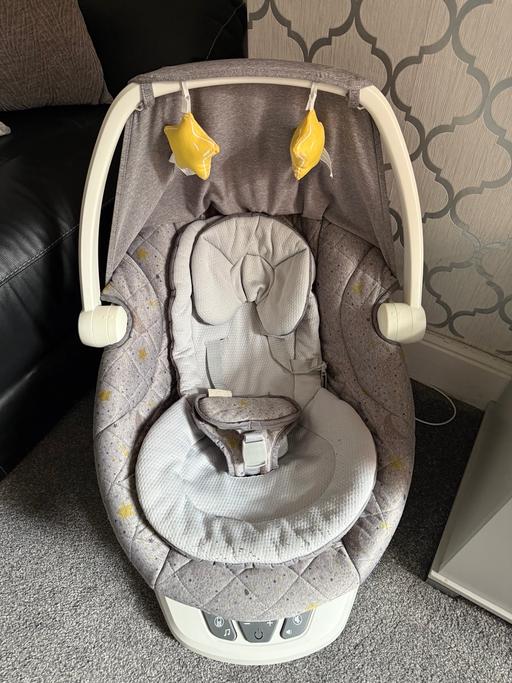  — Graco move with me soother swing chair