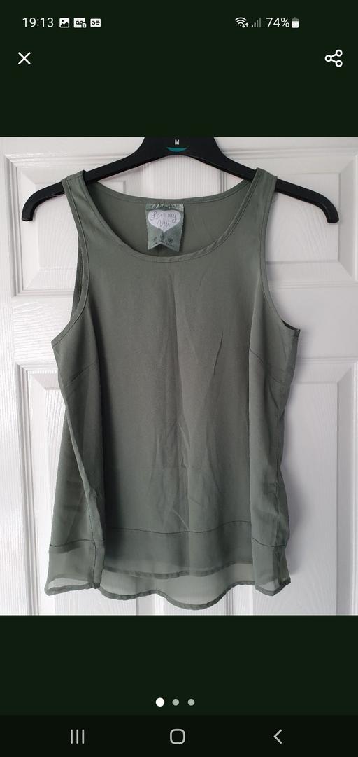  — ladies top