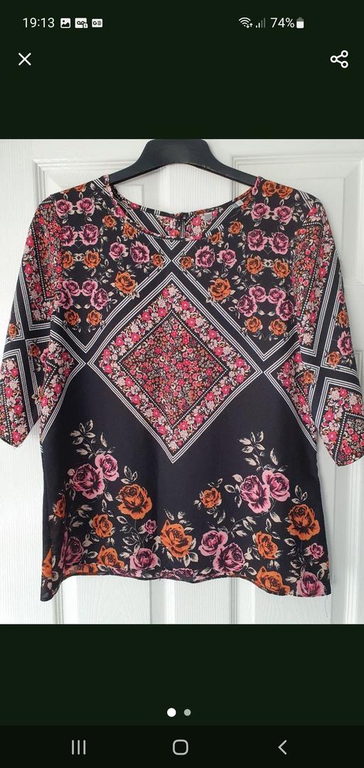  — ladies blouse