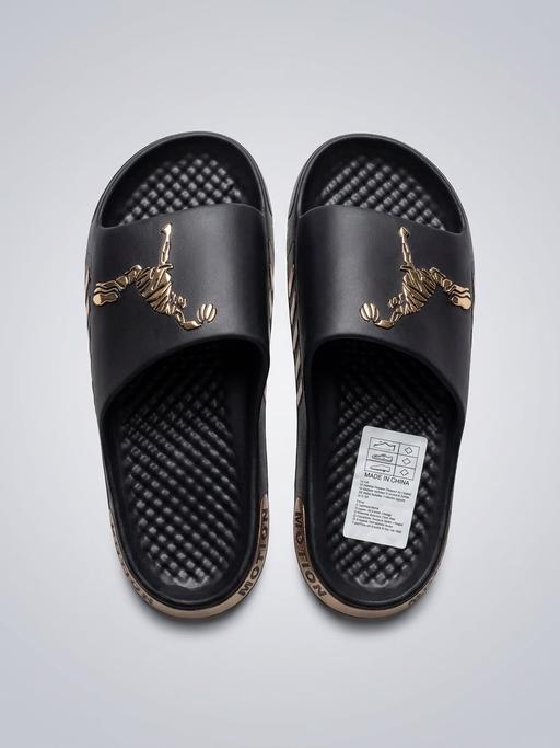  — Men slide