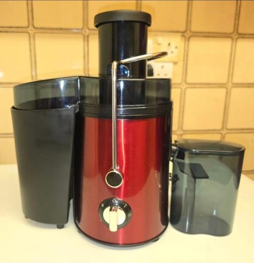  — 1000W Red Juicer –Wide Feed Chute, Dual Speed