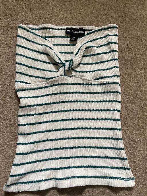  — Pretty little thing top size 8