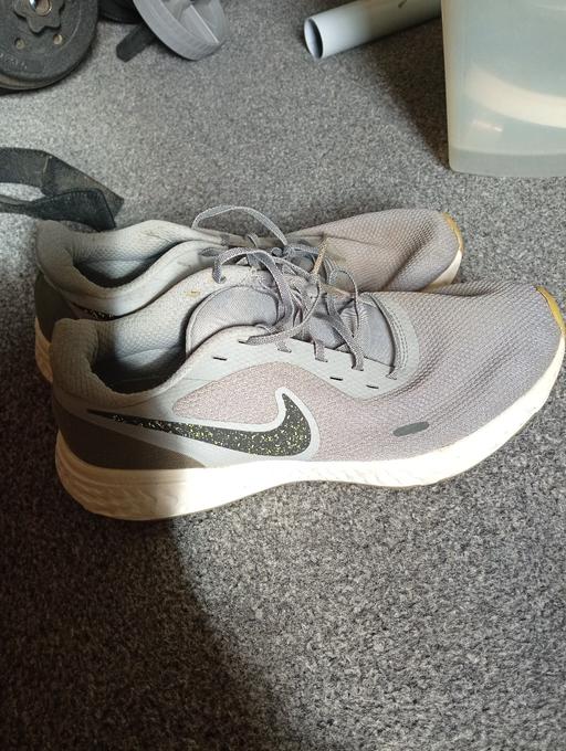  — size 11.5uk Nike trainers