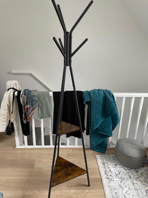  — Modern freestanding coast stand 2 shelves