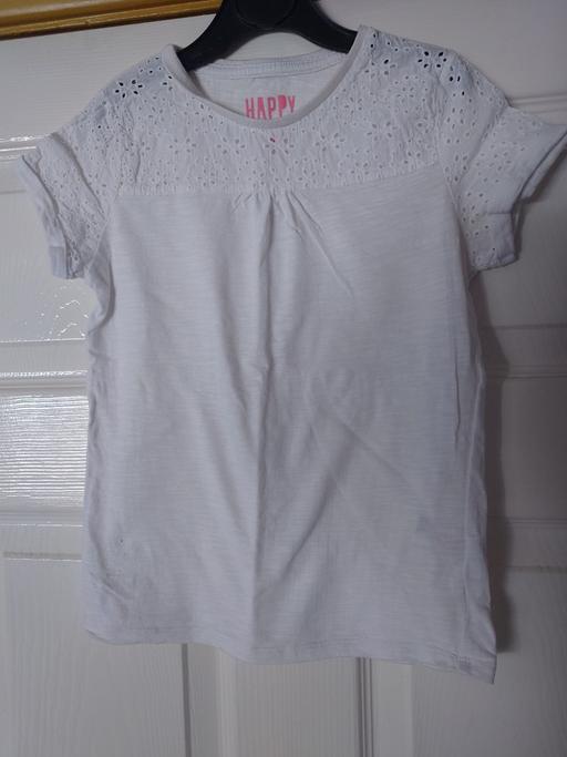  — Girls white top size 8-9 years