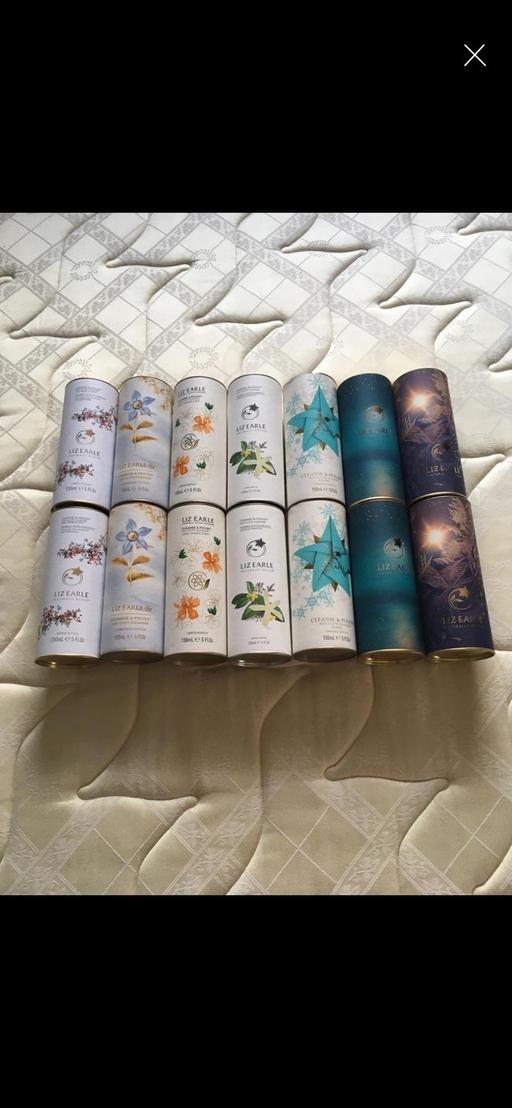  — Liz Earle Gift Canisters