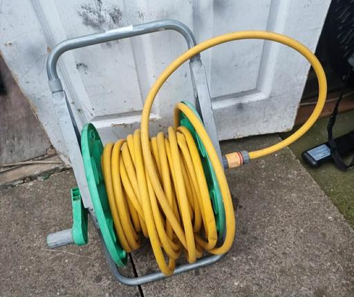  — hose reel