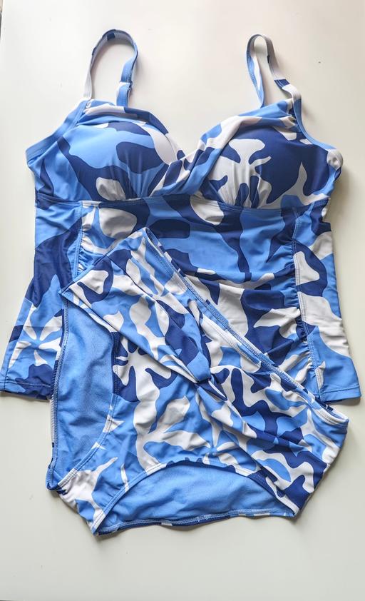  — tankini Peacocks
