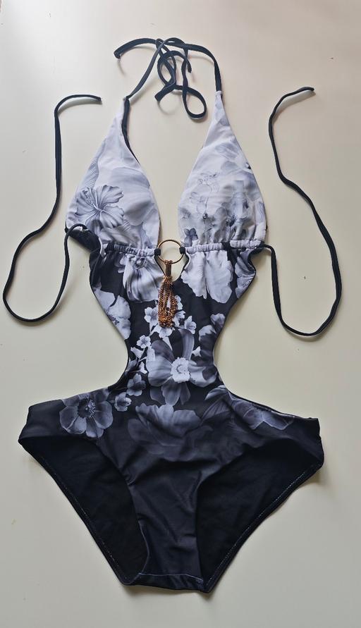  — monokini size M