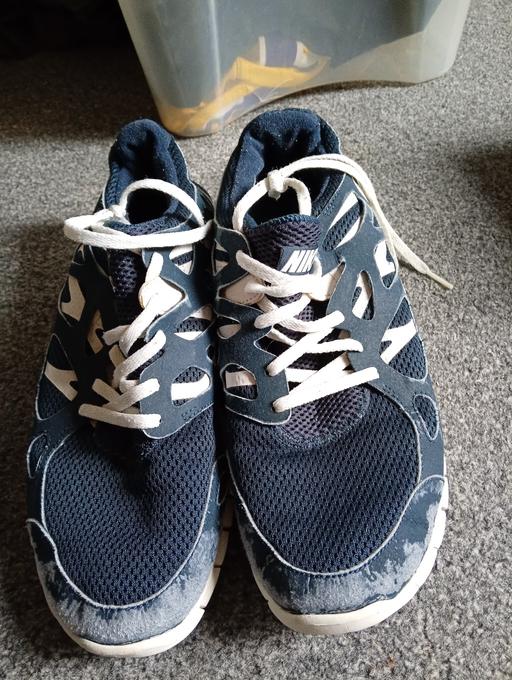  — size 12uk Nike trainers