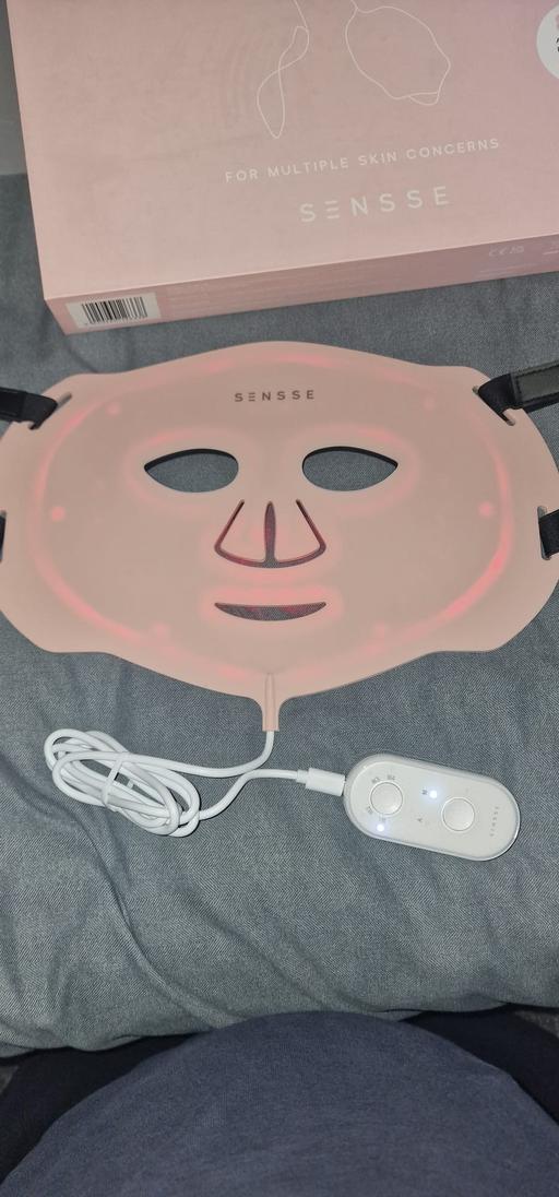  — PRO LED MASK
