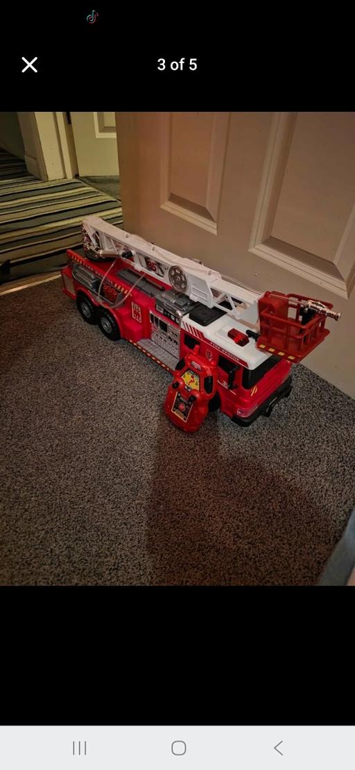  — fire engine & helicopter both for £10