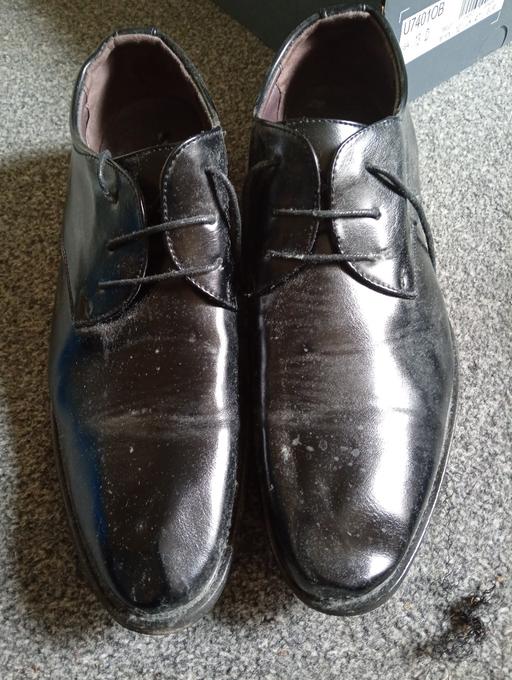  — size 12uk black shoes