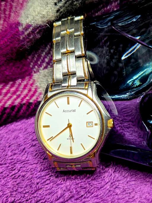  — Vintage Accurist Two-Tone Dress Watch – Class