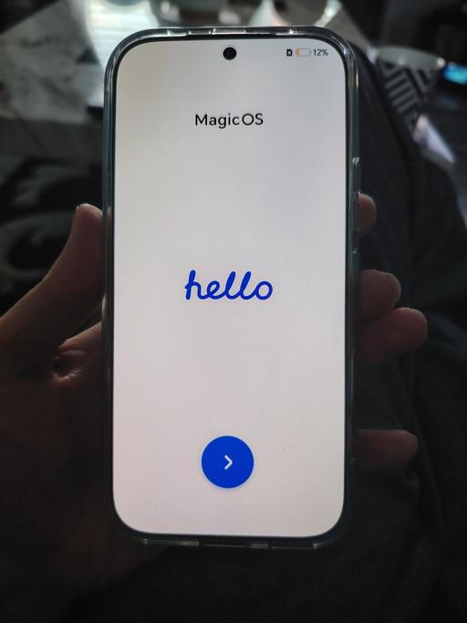  — Honor 600 Pro. (black)