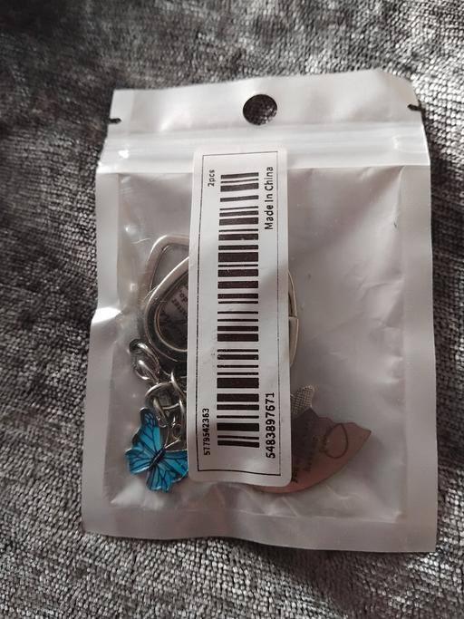  — keyrings x3
