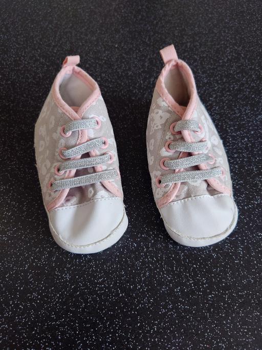  — Baby girls booties size 6-12 months