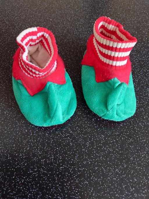  — Babies elf booties size 3-6 months