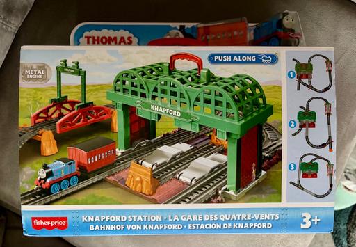  — Thomas & Friends Knapford Station Train Set