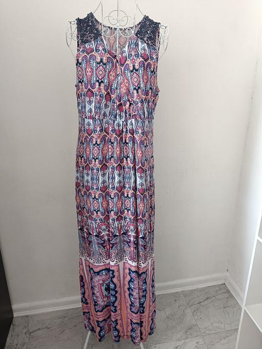  — Boho Paisley Print Maxi Dress with Lace Shoul