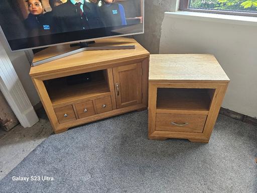  — Solid oak tv cabinet and side table