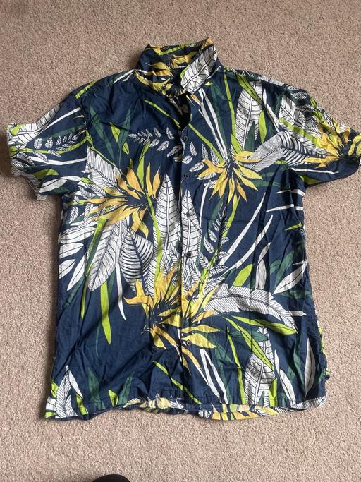  — Primark shirt size extra large