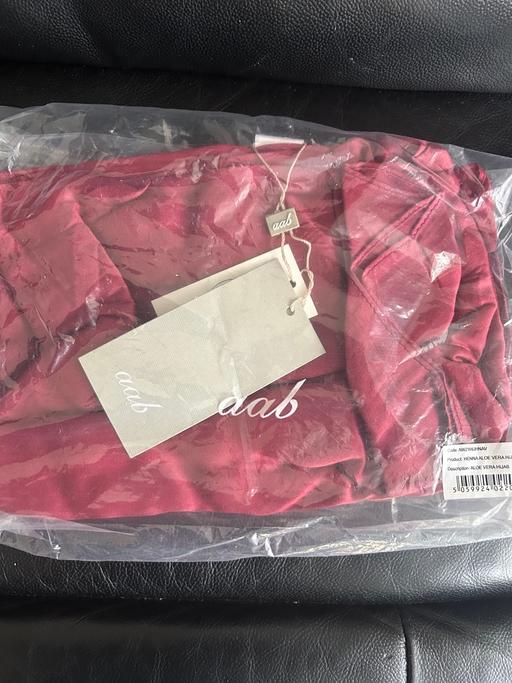  — Aab Red Hijab