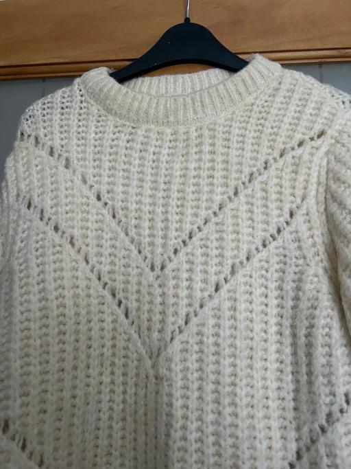  — Mango Jumper