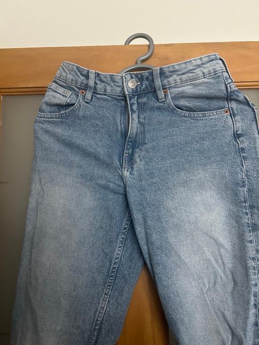  — H&M Ripped Jeans