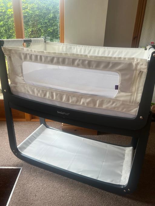  — Snuzpod 4 - bedside baby cot/crib