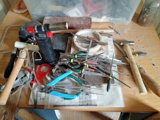  — assortment of jewellery making equipment