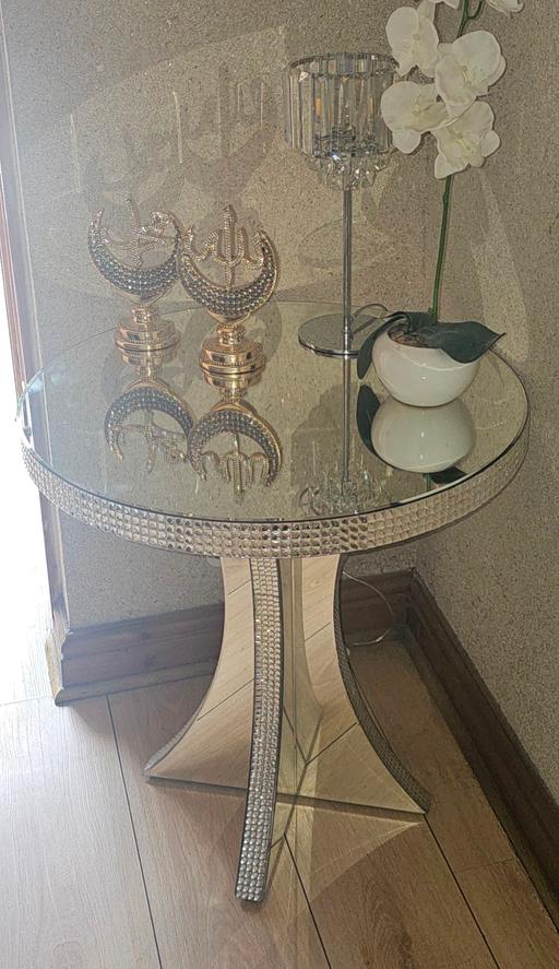  — beautiful mirrored side table bought for £270