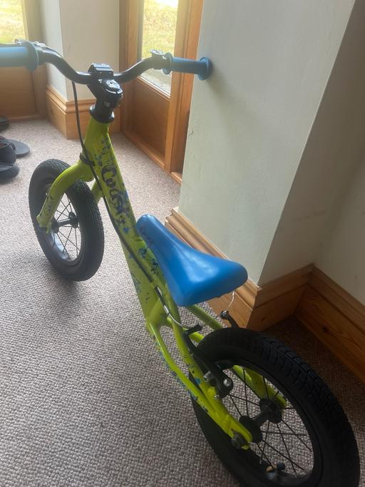  — Carrera Coast 12” balance bike - kids/toddler