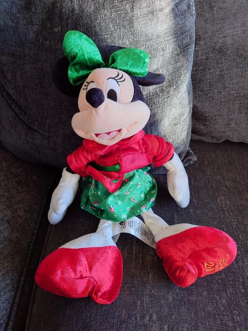  — Disney store Minnie mouse 2019 soft toy