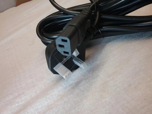  — MAPLIN 5 METER POWER LEAD
