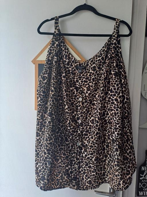  — ladys new top