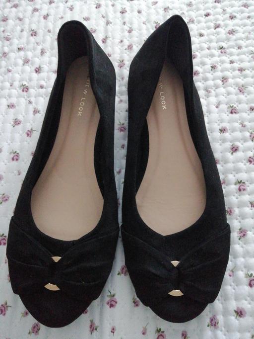  — ladies size *6*