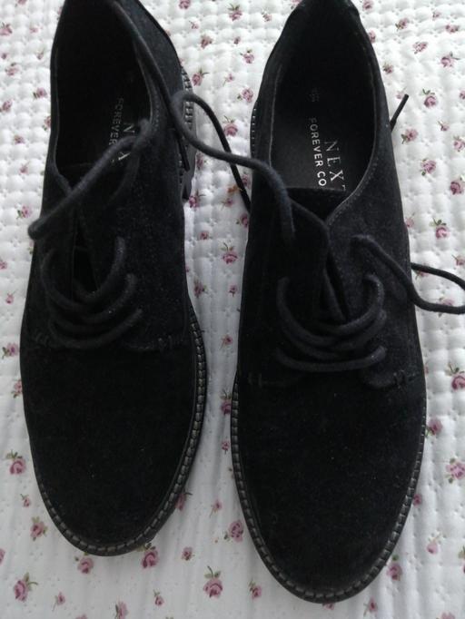  — ladies size *4* suede effect 