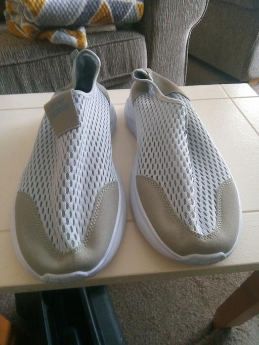  — Mens Slip-on trainers