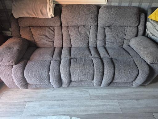  — 3 seater grey sofa recliner