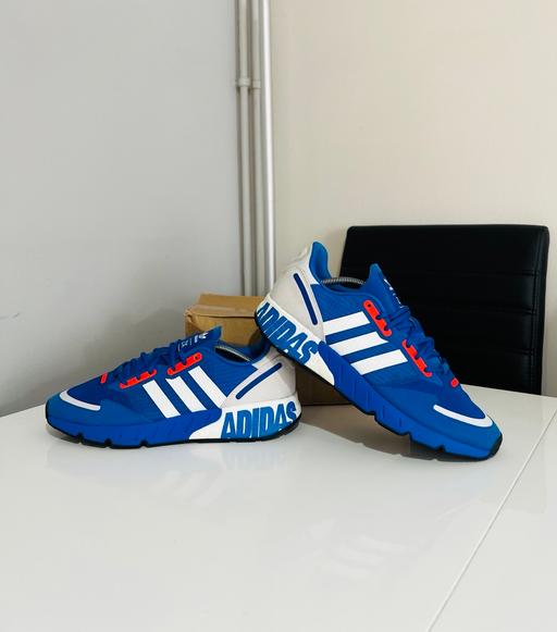  — adidas originals trainers