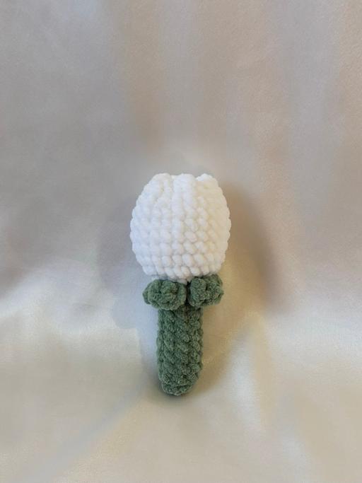 — Small crochet tulip plush