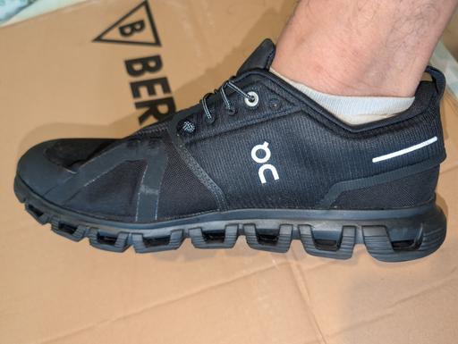  — On Running Cloud 5 Waterproof Shoes - Size UK